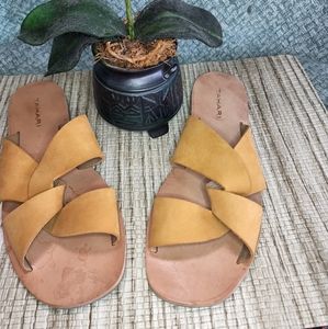 Leather cross strap sandals by Tahari, Natural, 8.5